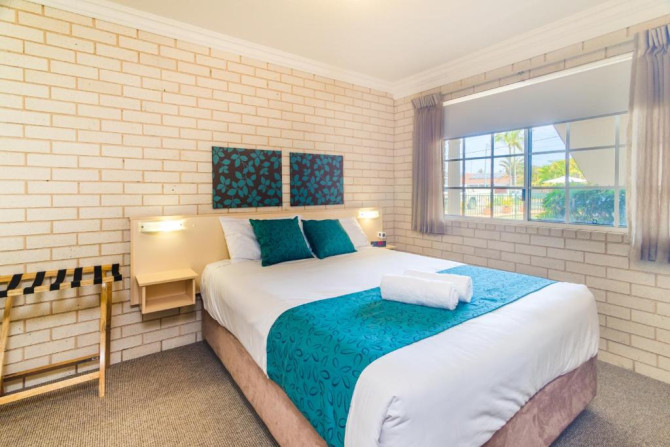 Search and Stay Pre Property, Santa Fe Motel and Holiday Units - One Bedroom Unit in 8 Byron St, Lennox Head NSW 2478, Australia. Gallery position 3