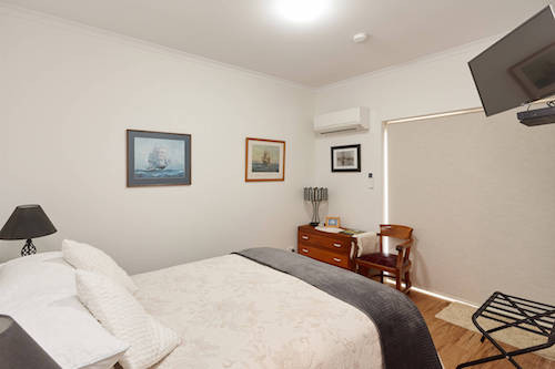 Search and Stay, undefined in undefined. Gallery position 1