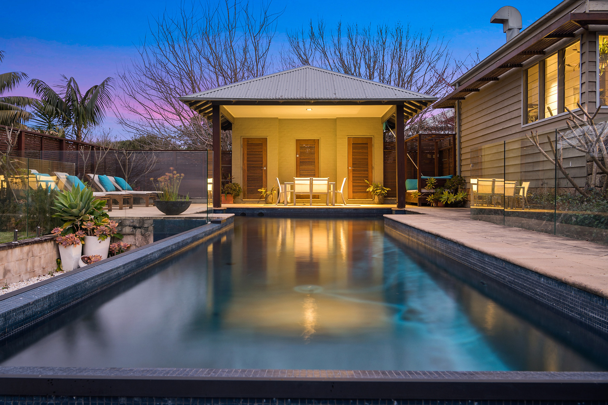 Search and Stay, undefined in undefined. Gallery position 2