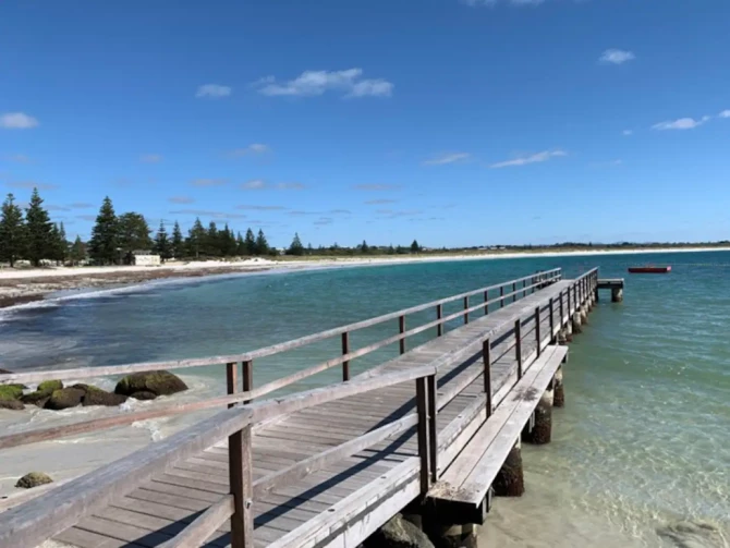 Search and Stay Pre Property, Middleton Beach Front Apartment - Unit 1 in 1 Middleton Rd, Middleton Beach WA 6330, Australia. Gallery position 3
