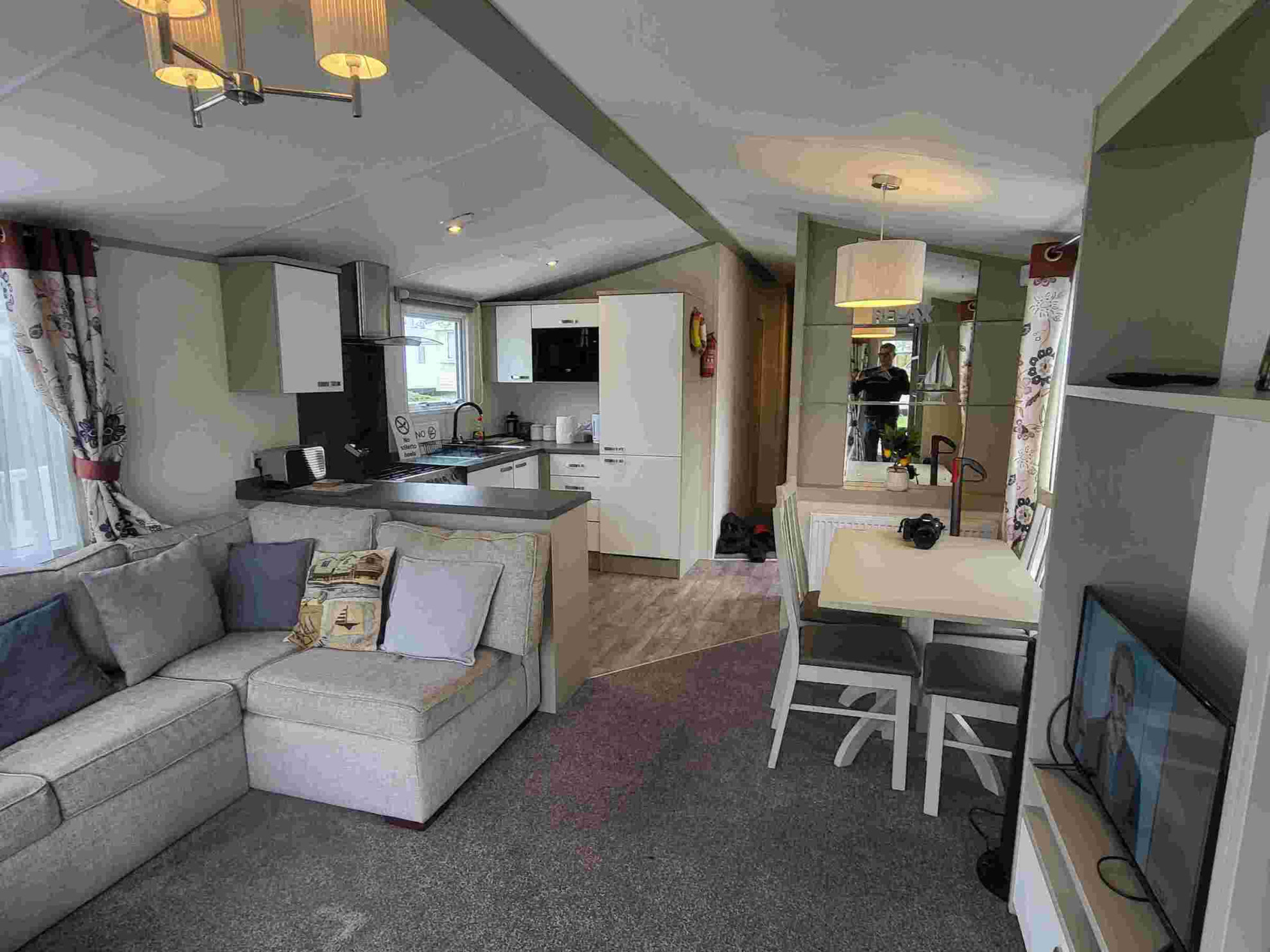 Search and Stay, undefined in undefined. Gallery position 4