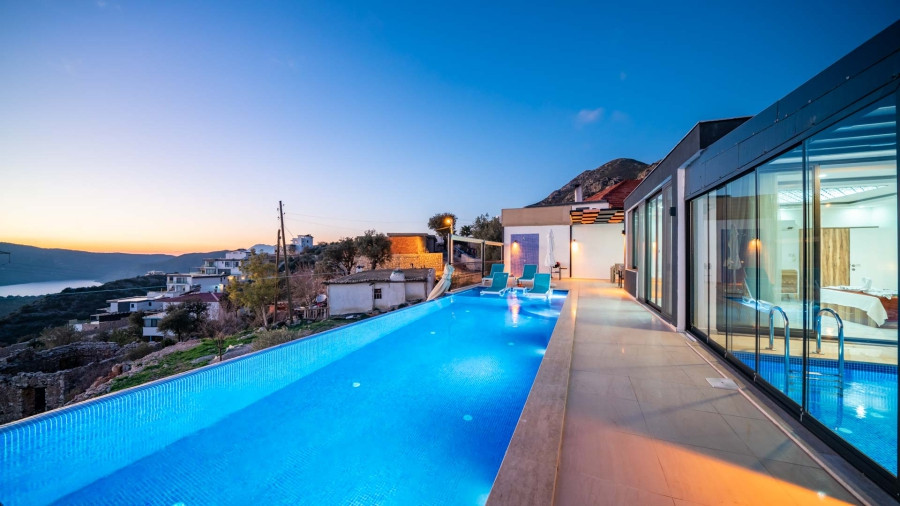 Search and Stay, undefined in undefined. Gallery position 0