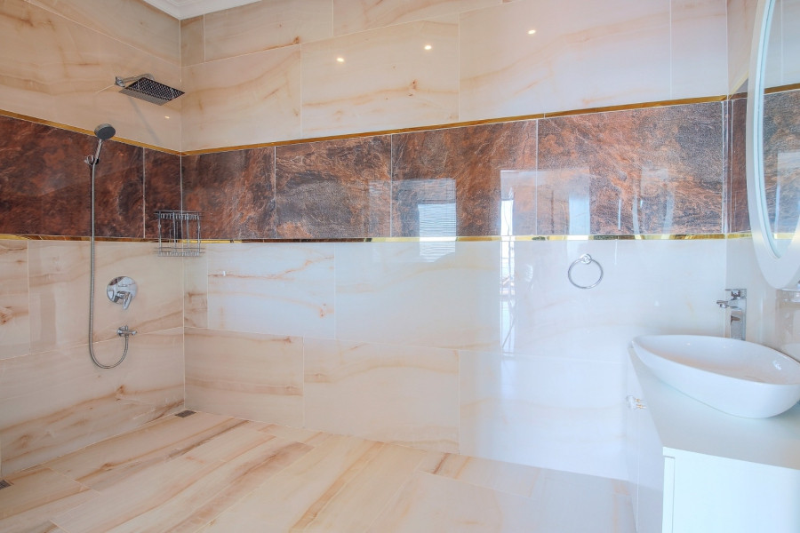 Search and Stay, undefined in undefined. Gallery position 3