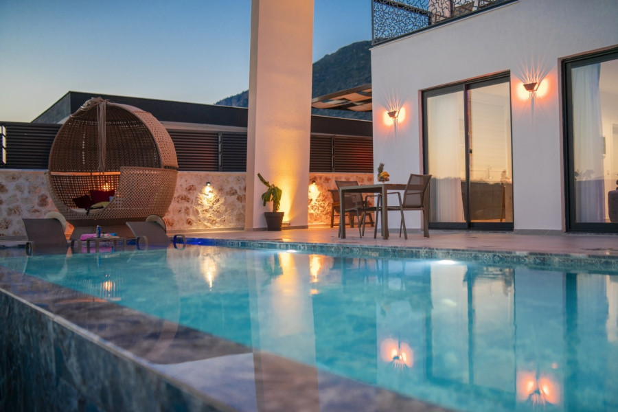 Search and Stay destination carousel image position 0