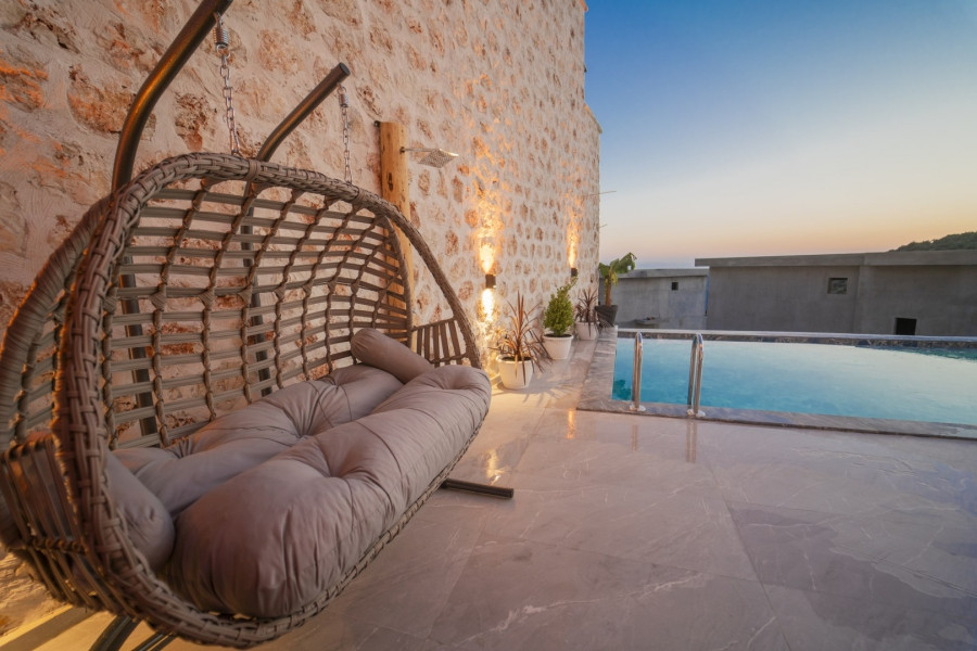 Search and Stay, undefined in undefined. Gallery position 4