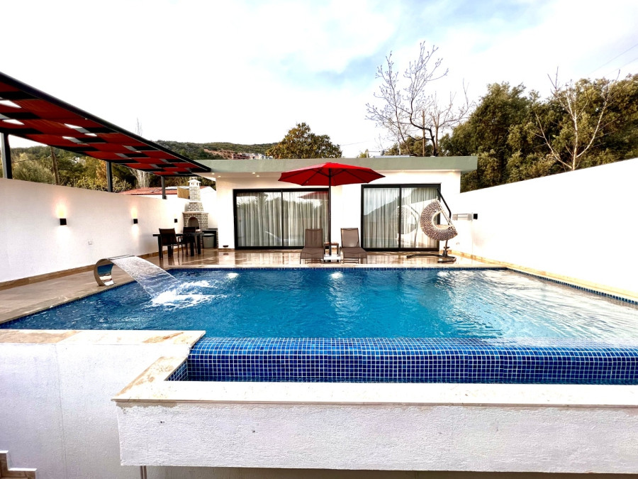 Search and Stay destination carousel image position 0