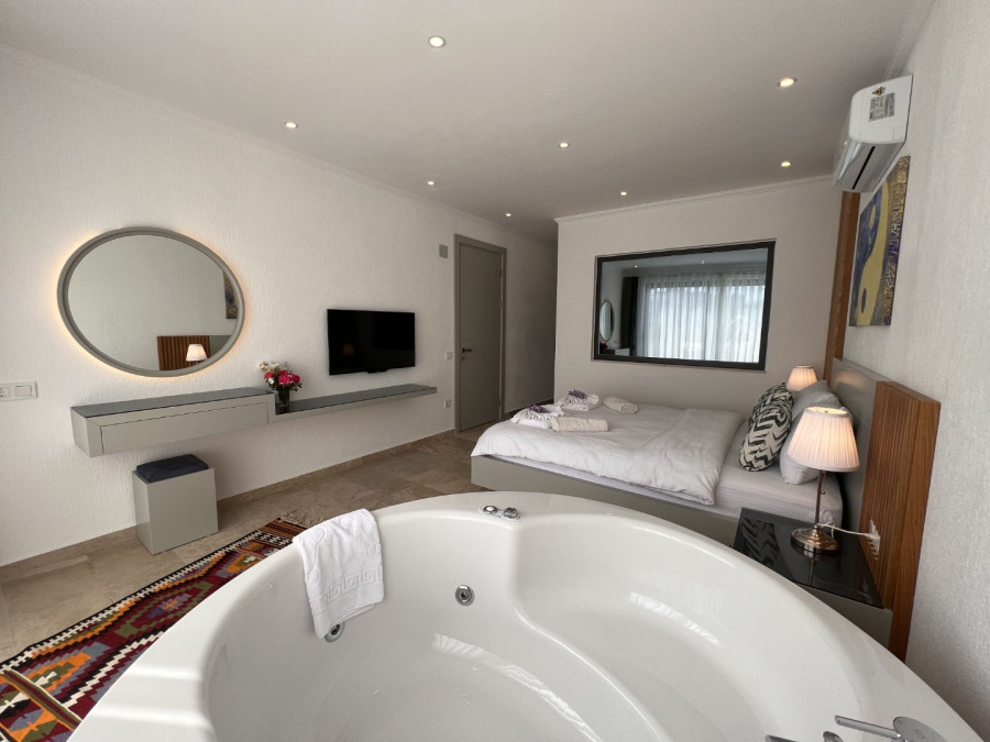 Search and Stay, undefined in undefined. Gallery position 4