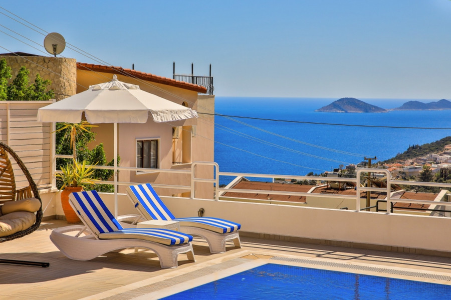 Search and Stay, undefined in undefined. Gallery position 1