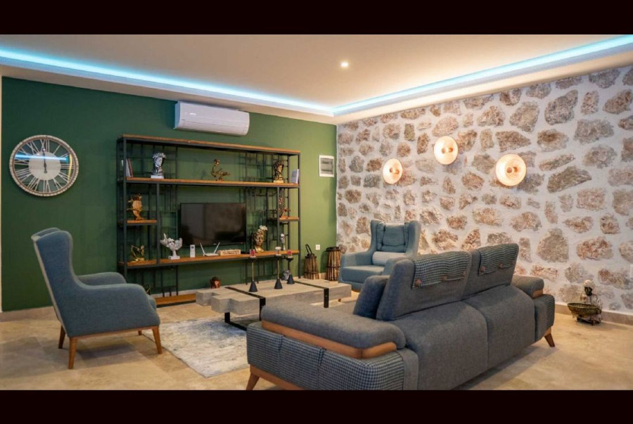 Search and Stay, undefined in undefined. Gallery position 2