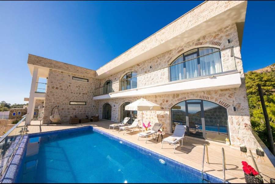 Search and Stay, undefined in undefined. Gallery position 0