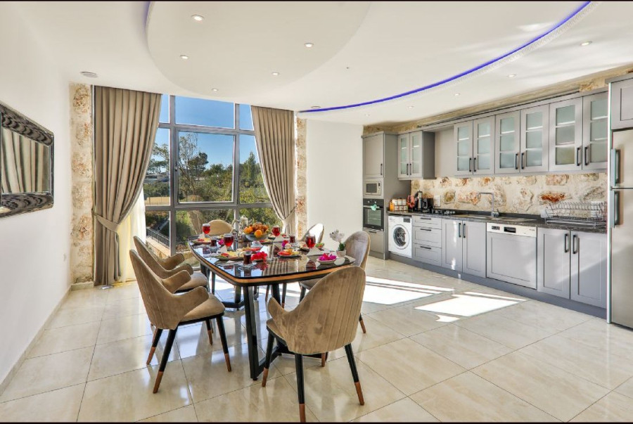 Search and Stay, undefined in undefined. Gallery position 2