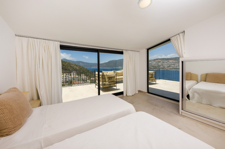 Search and Stay, undefined in undefined. Gallery position 2