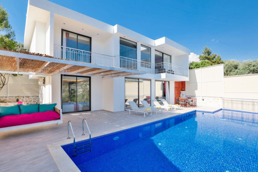 Search and Stay, undefined in undefined. Gallery position 3