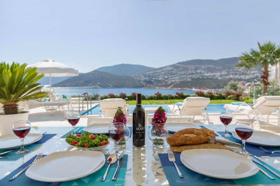 Search and Stay, undefined in undefined. Gallery position 2