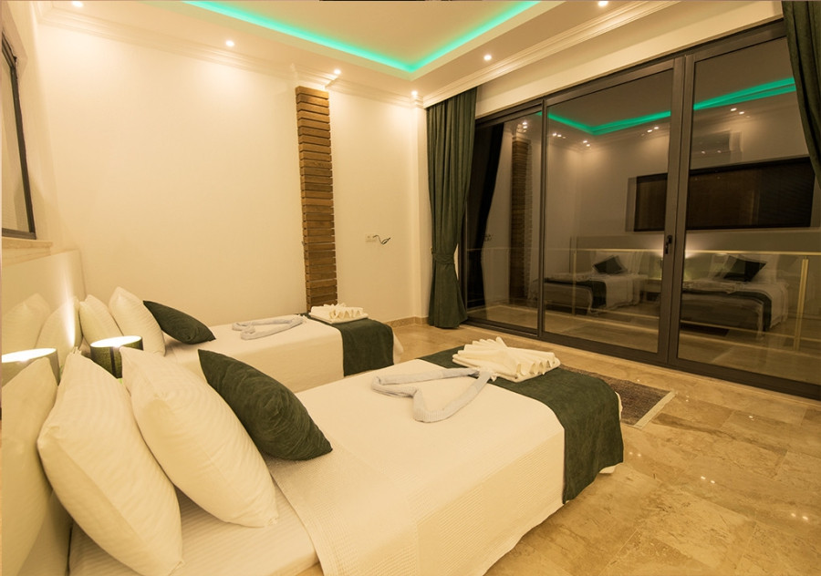 Search and Stay, undefined in undefined. Gallery position 4