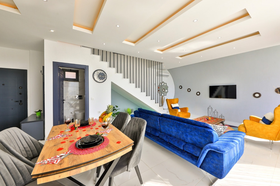 Search and Stay, undefined in undefined. Gallery position 2