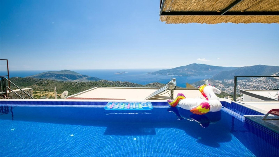 Search and Stay destination carousel image position 0