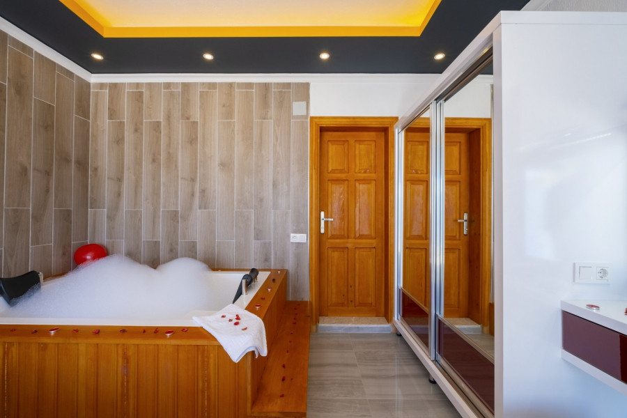 Search and Stay, undefined in undefined. Gallery position 2