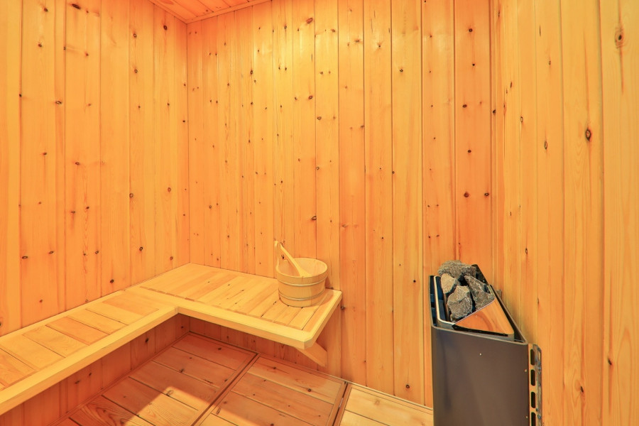 Search and Stay, undefined in undefined. Gallery position 4