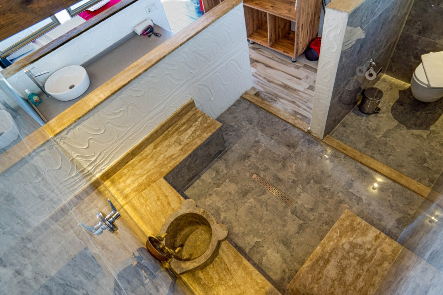 Search and Stay, undefined in undefined. Gallery position 4