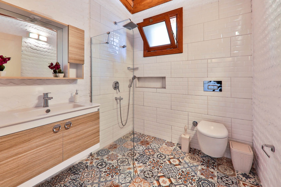 Search and Stay, undefined in undefined. Gallery position 4