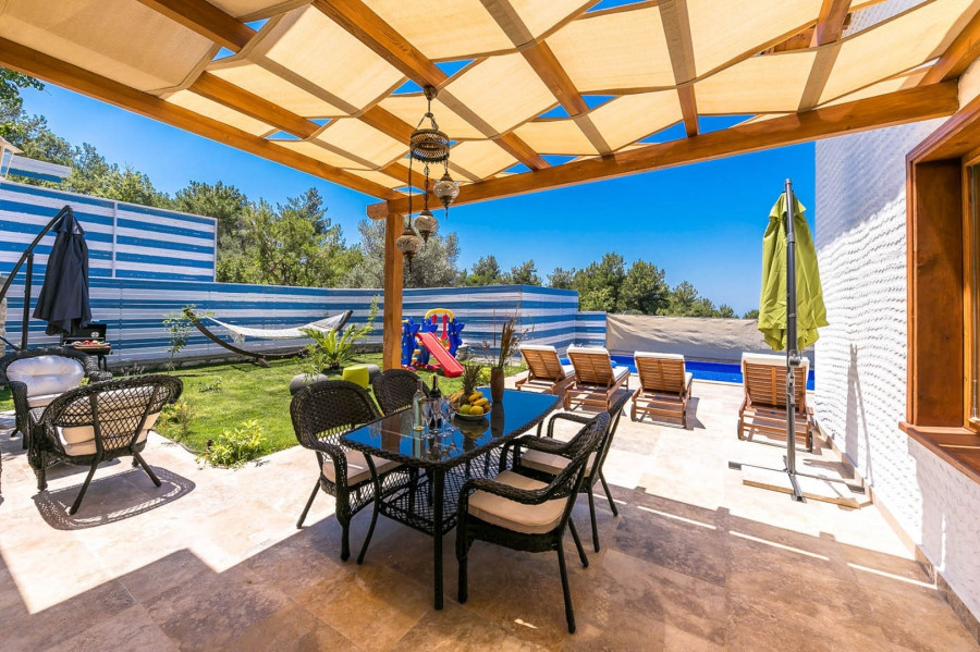 Search and Stay, undefined in undefined. Gallery position 3