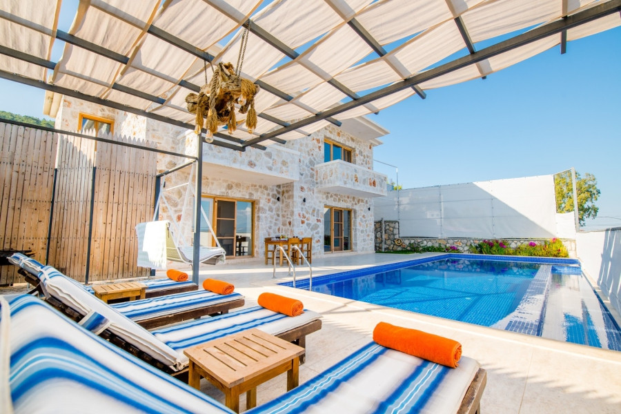 Search and Stay, undefined in undefined. Gallery position 0