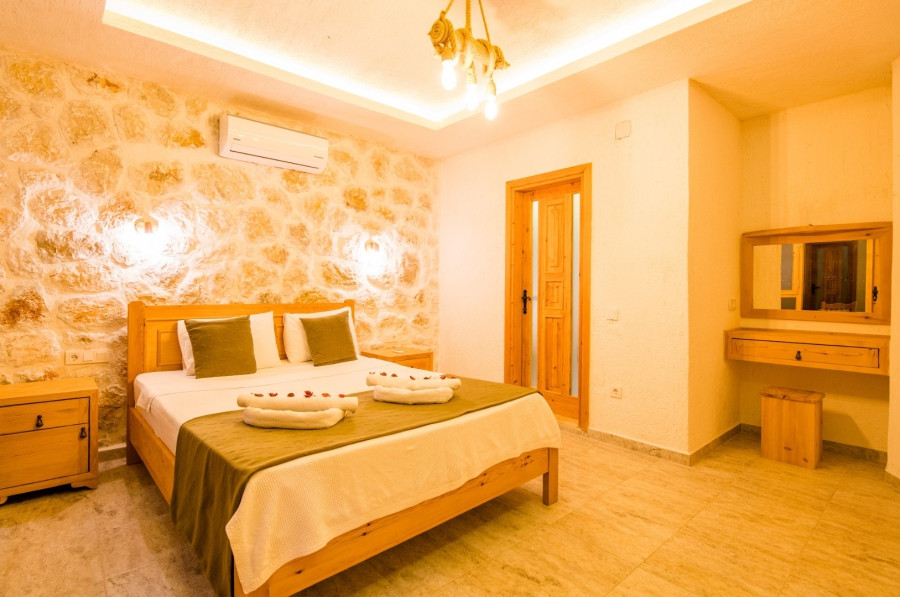 Search and Stay, undefined in undefined. Gallery position 3