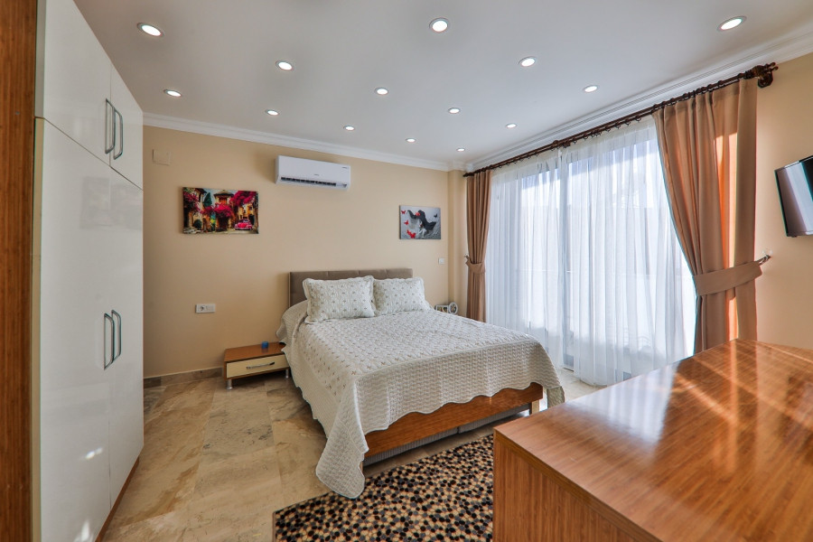 Search and Stay, undefined in undefined. Gallery position 3