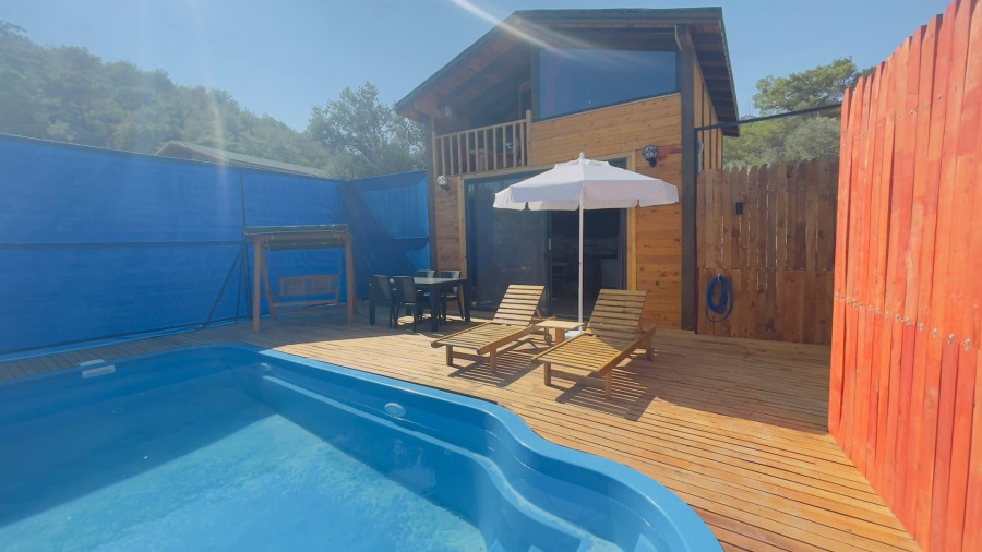 Search and Stay, undefined in undefined. Gallery position 2