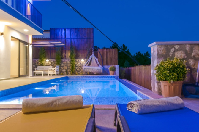 Search and Stay destination Uzumlu, Antalya - Türkiye from AU$ 203. Villa Kahya 1