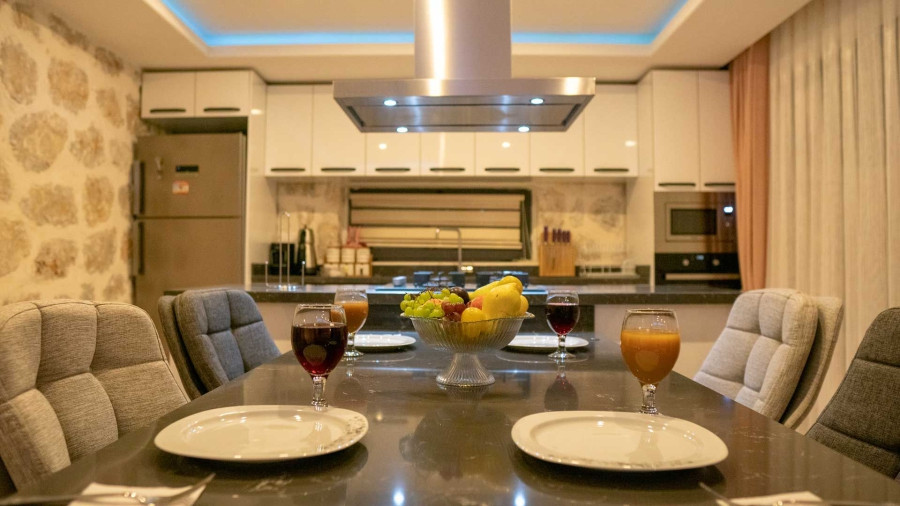 Search and Stay, undefined in undefined. Gallery position 1