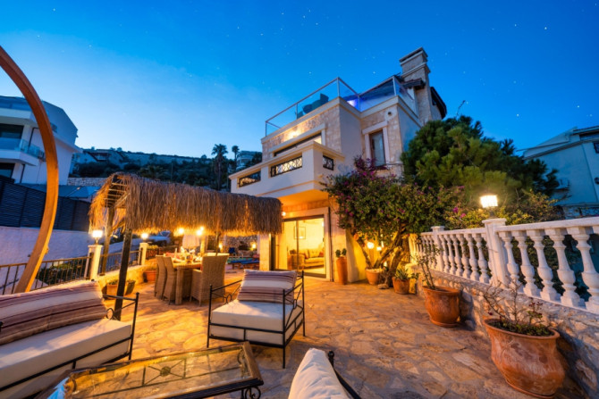 Search and Stay destination Kas, Antalya - Türkiye from AU$ 408. Villa Tashla
