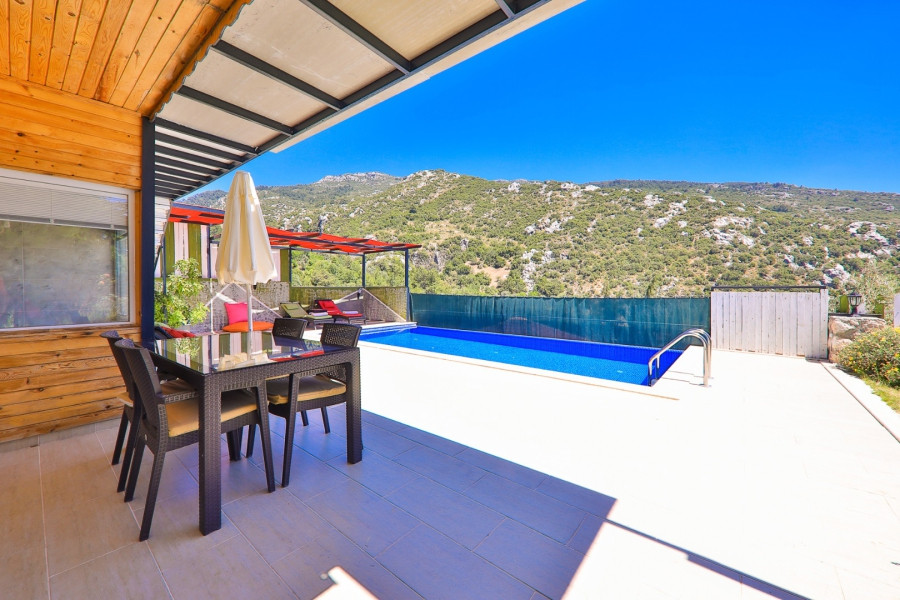 Search and Stay, undefined in undefined. Gallery position 2