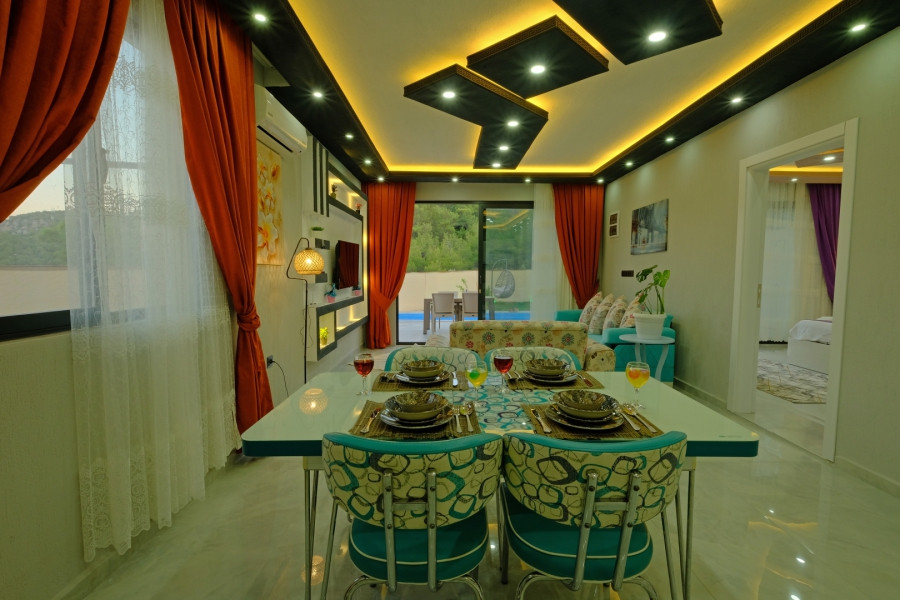 Search and Stay, undefined in undefined. Gallery position 4