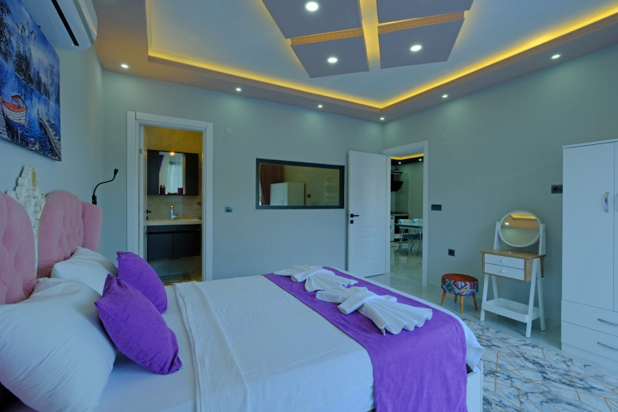 Search and Stay, undefined in undefined. Gallery position 1