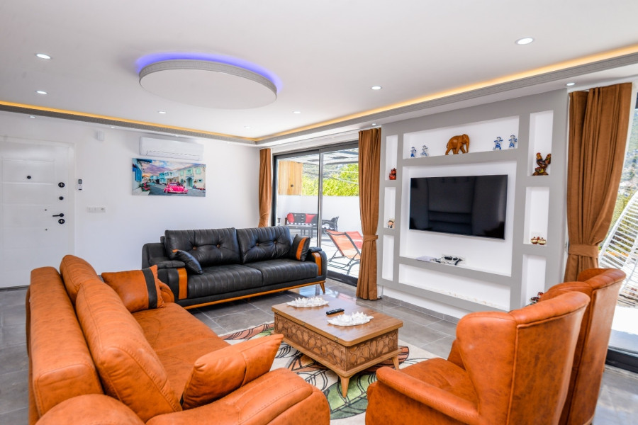 Search and Stay, undefined in undefined. Gallery position 1