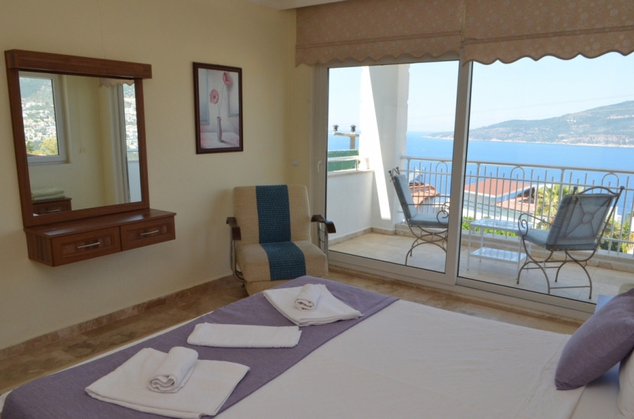 Search and Stay, undefined in undefined. Gallery position 4