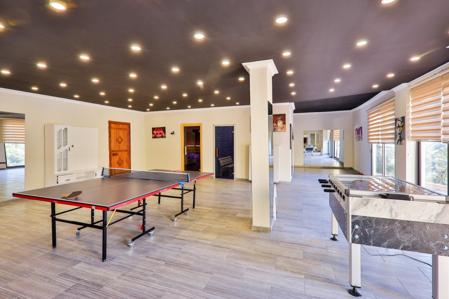 Search and Stay, undefined in undefined. Gallery position 2