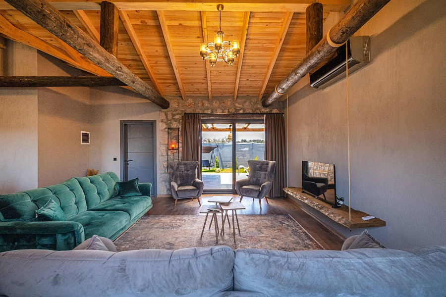 Search and Stay, undefined in undefined. Gallery position 2