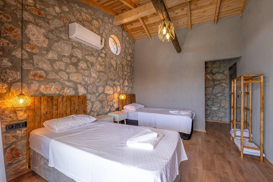 Search and Stay, undefined in undefined. Gallery position 4