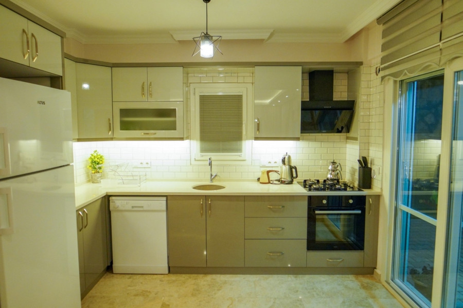 Search and Stay, undefined in undefined. Gallery position 1