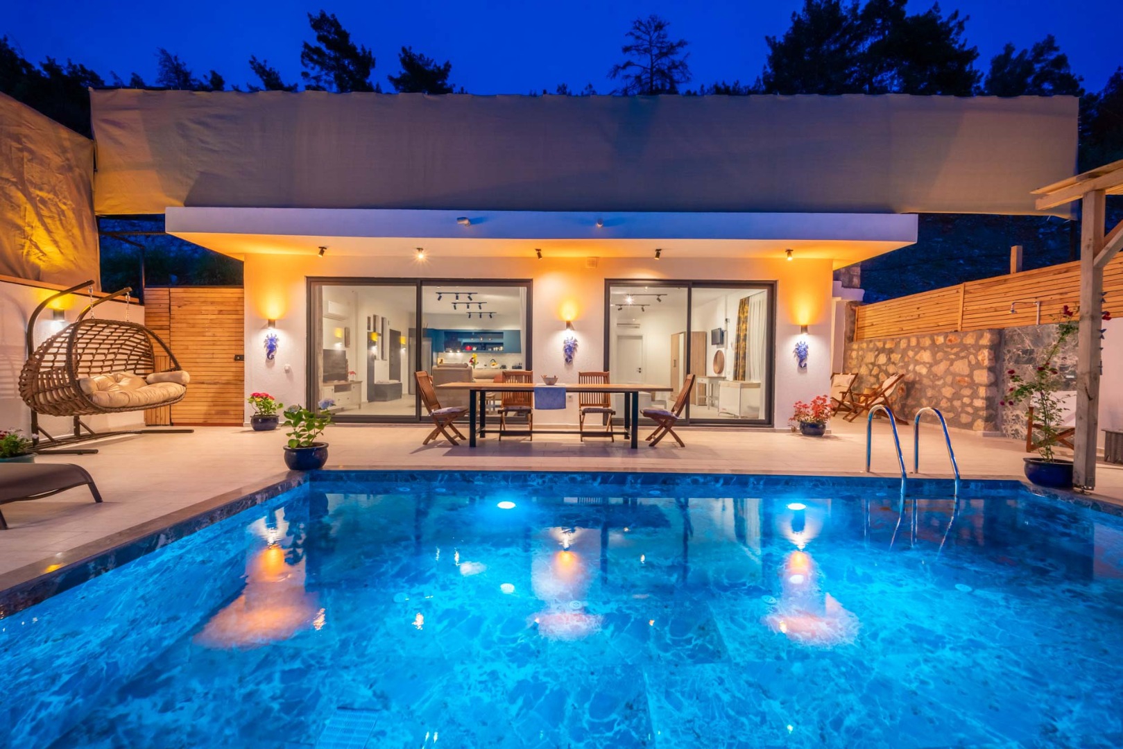 Search and Stay, undefined in undefined. Gallery position 1