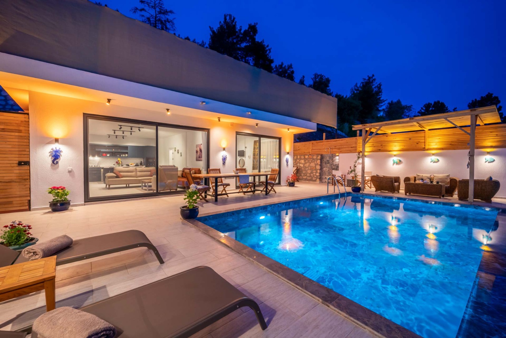 Search and Stay, undefined in undefined. Gallery position 2