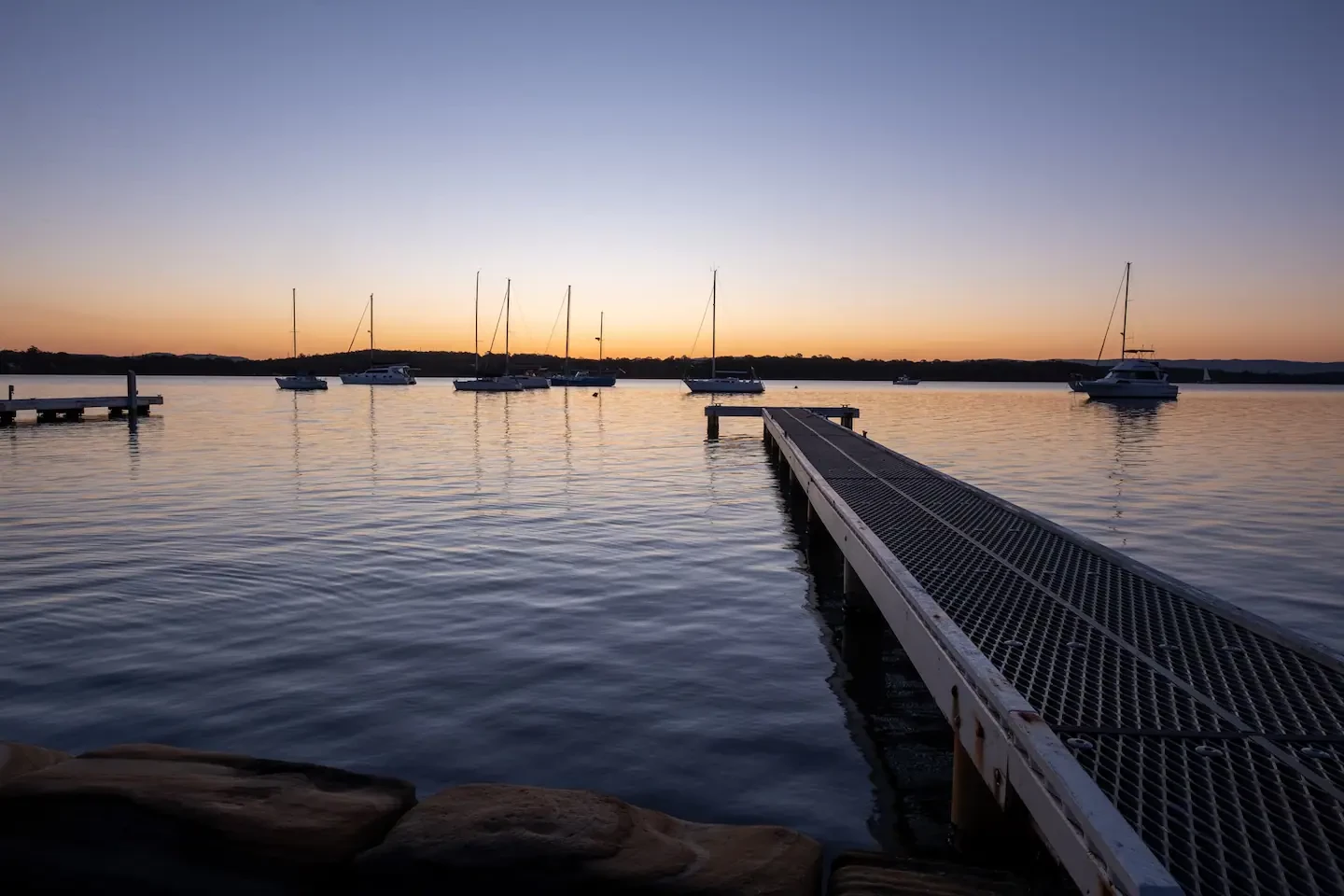 Search and Stay destination carousel image position 31