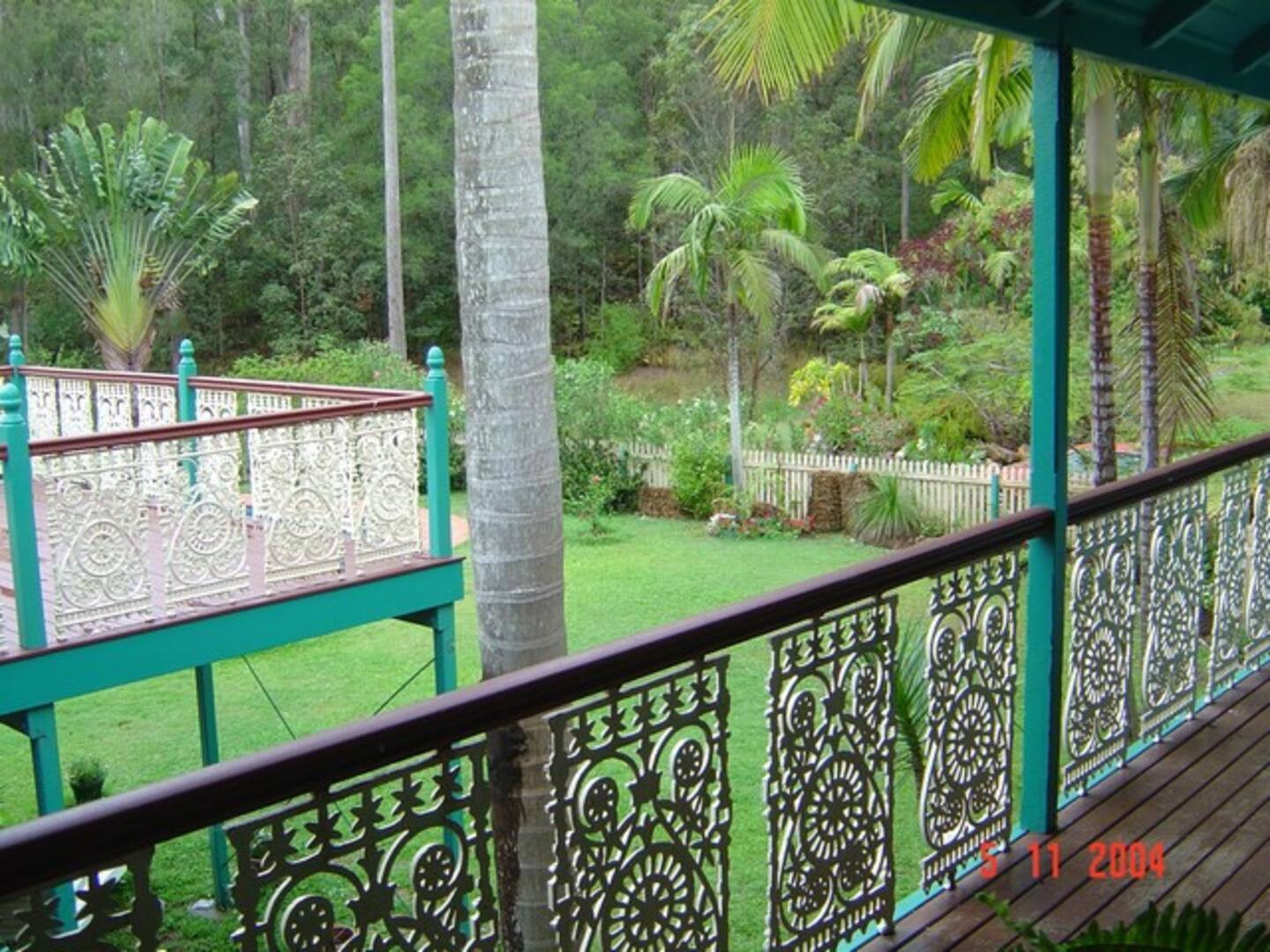 Search and Stay destination carousel image position 24