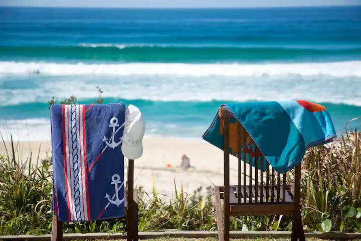 Search and Stay destination carousel image position 12