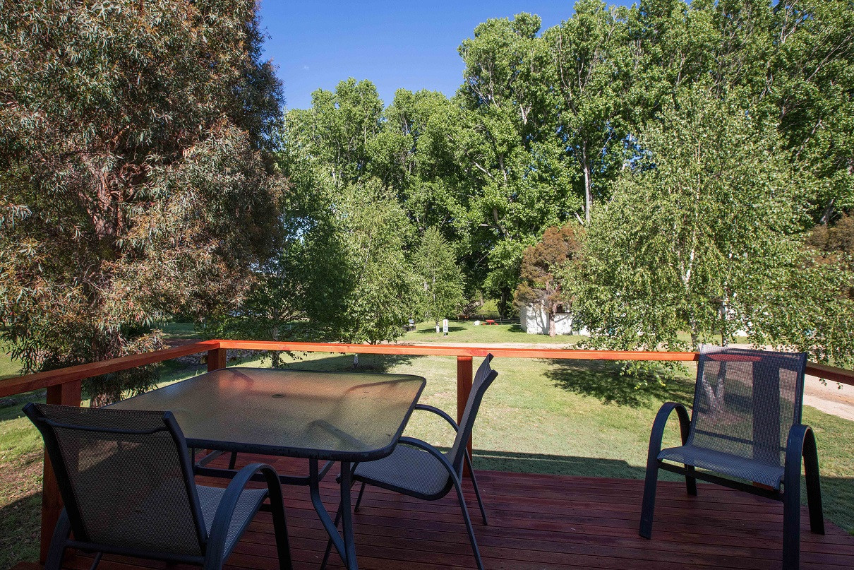 Search and Stay destination carousel image position 13