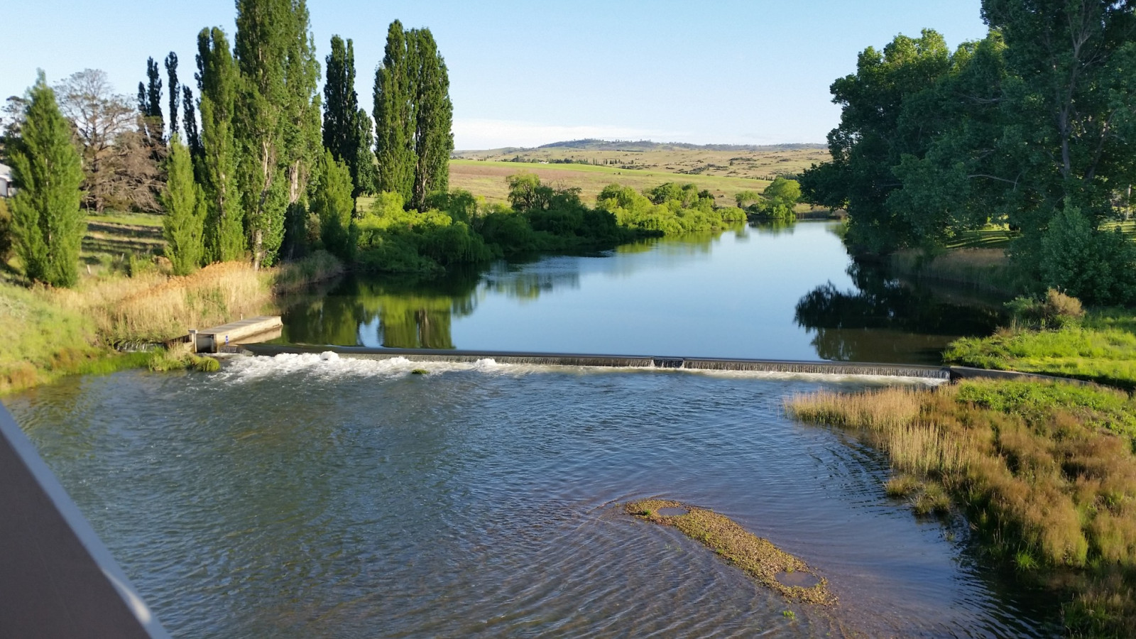 Search and Stay destination carousel image position 28