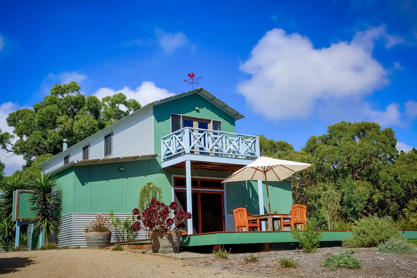 Search and Stay, undefined in undefined. Gallery position 0